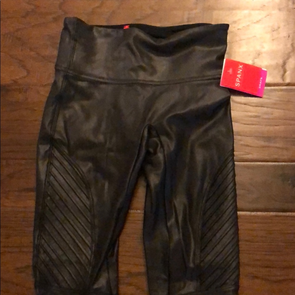 NWT Moro spanx leggings ✨